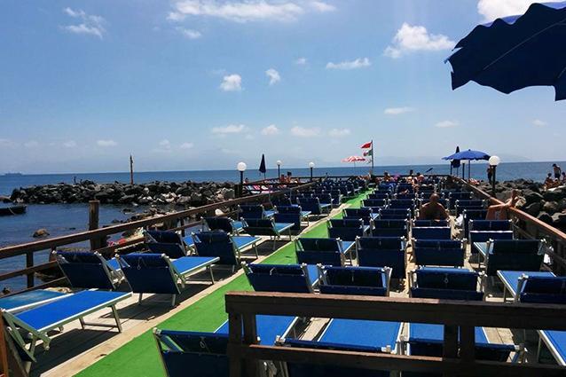 Casa Vacanze Sannazzaro 70 เนเปิลส์ ภายนอก รูปภาพ