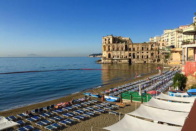 Casa Vacanze Sannazzaro 70 เนเปิลส์ ภายนอก รูปภาพ