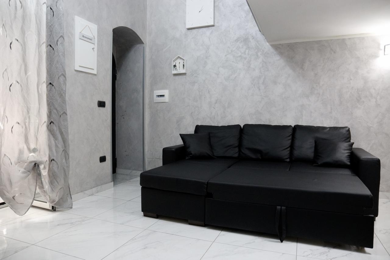 Casa Vacanze Sannazzaro 70 เนเปิลส์ ภายนอก รูปภาพ